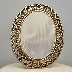 Oval Brooch w/ Genuine Shell & Heart Gold Tone Frame 1.25” Vintage